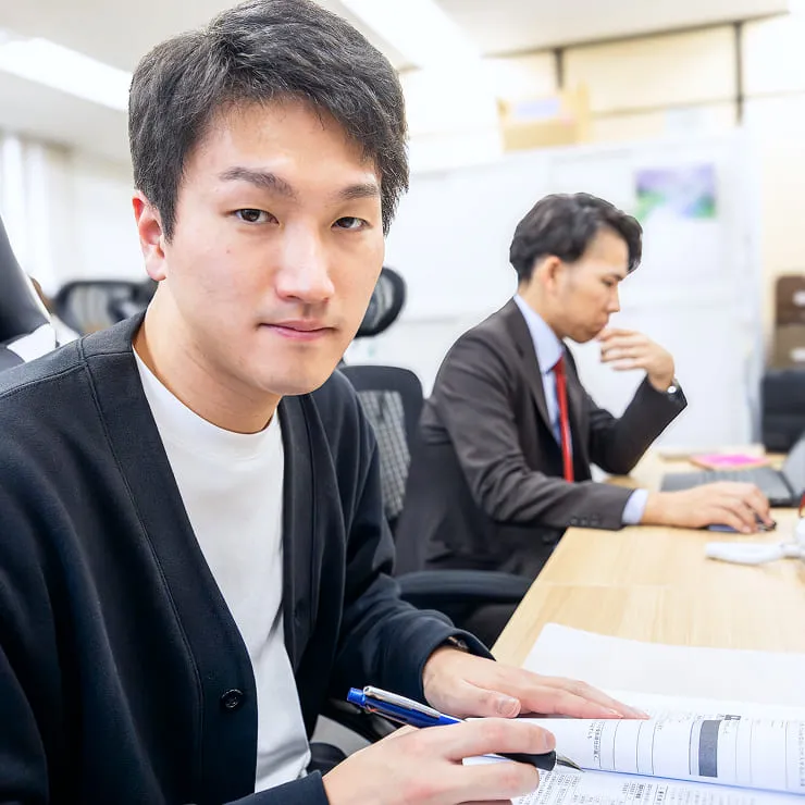 採用情報