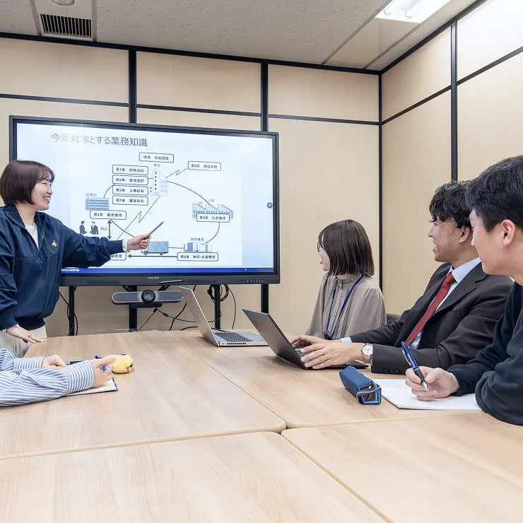 採用情報